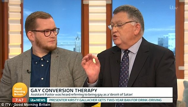 43EBC22E00000578-4853152-Dr_Davidson_right_appeared_on_the_ITV_show_alongside_Liverpool_E-a-1_1504598995015