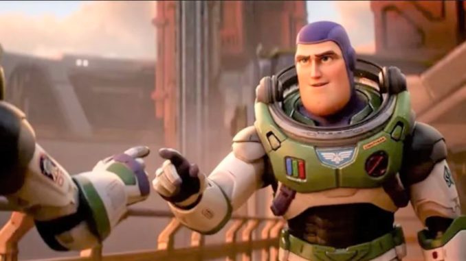 Lightyear gay kiss